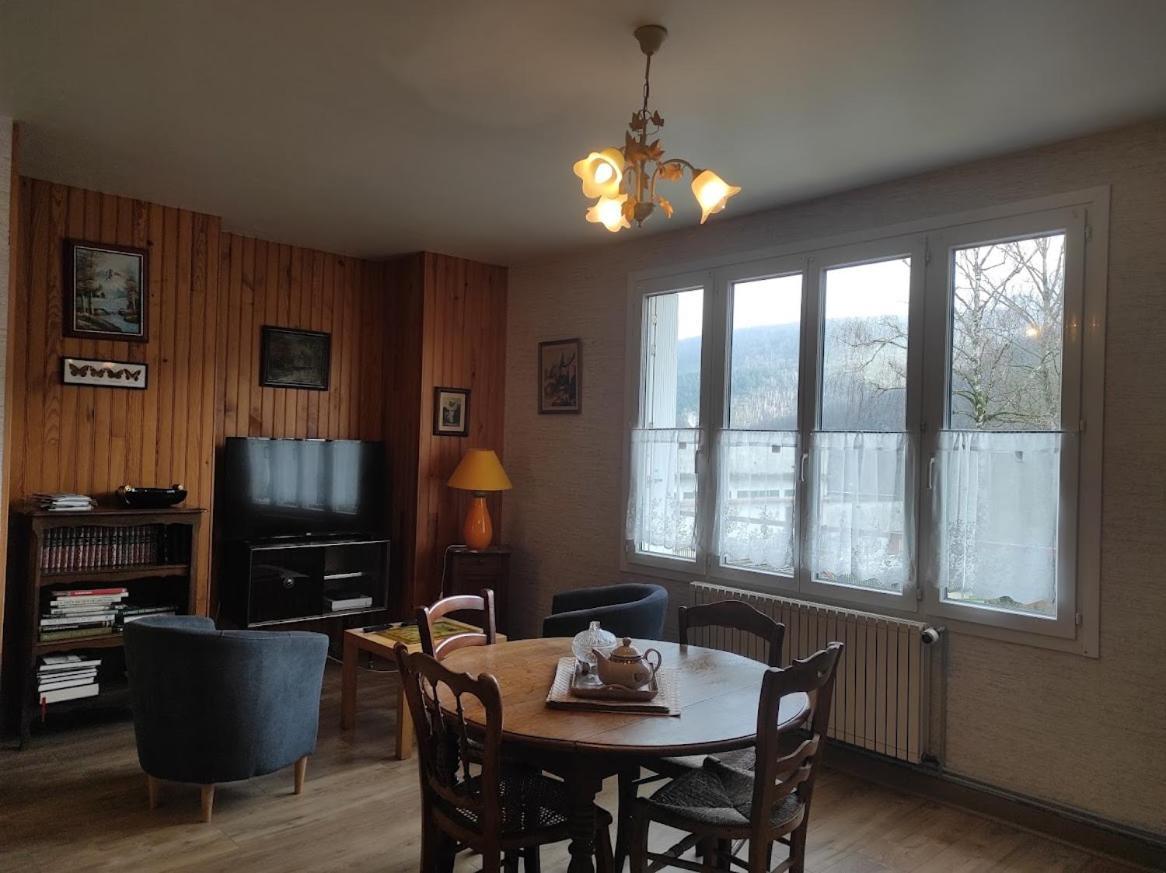 La Lisiere Appartement 2 Chambres Revin  Εξωτερικό φωτογραφία